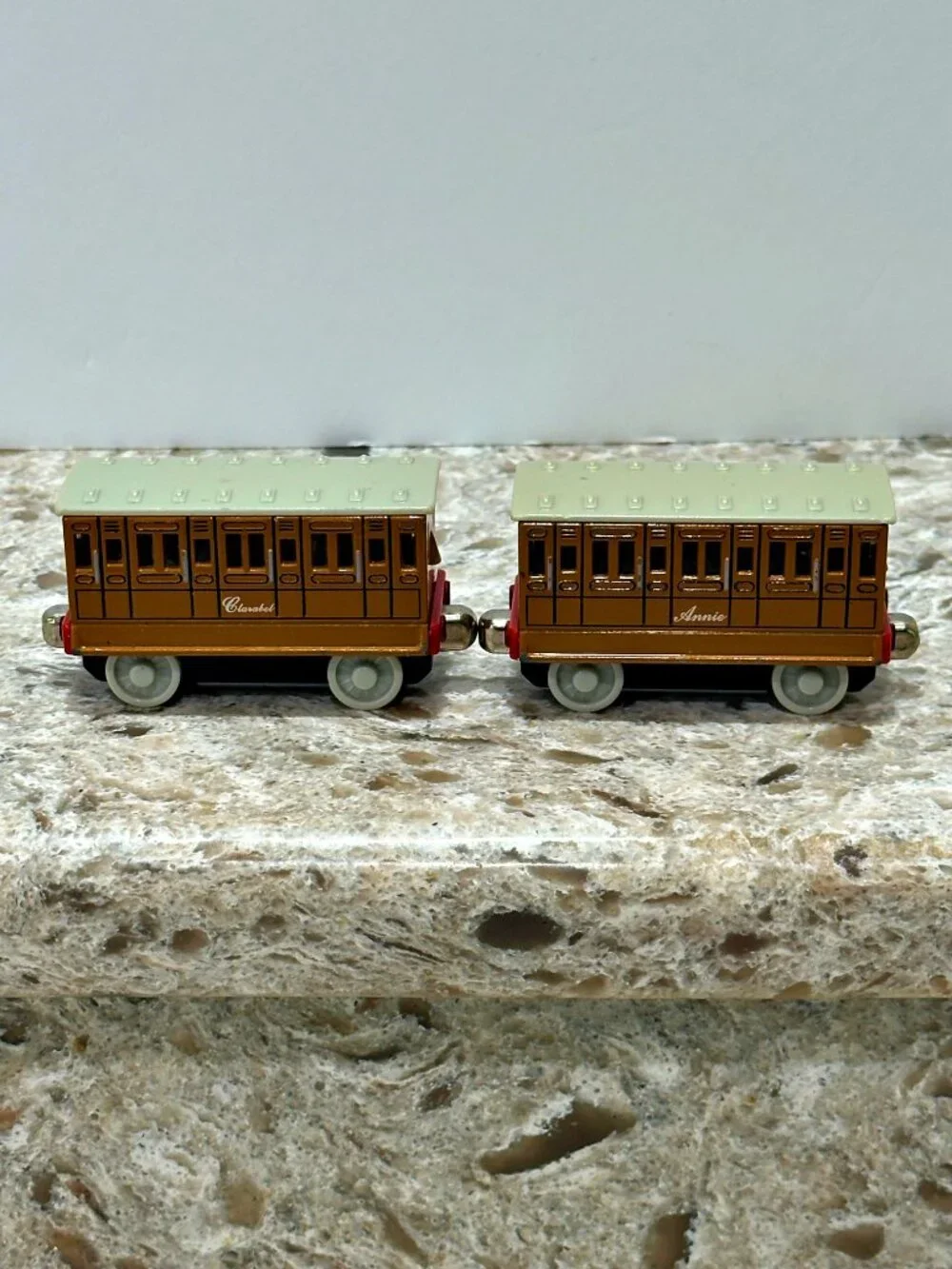 Thomas & Friends Annie Clarabel Pair 2002 Take Along Learning Curve Diecast